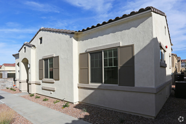 Building Photo - Villas at Chandler Heights