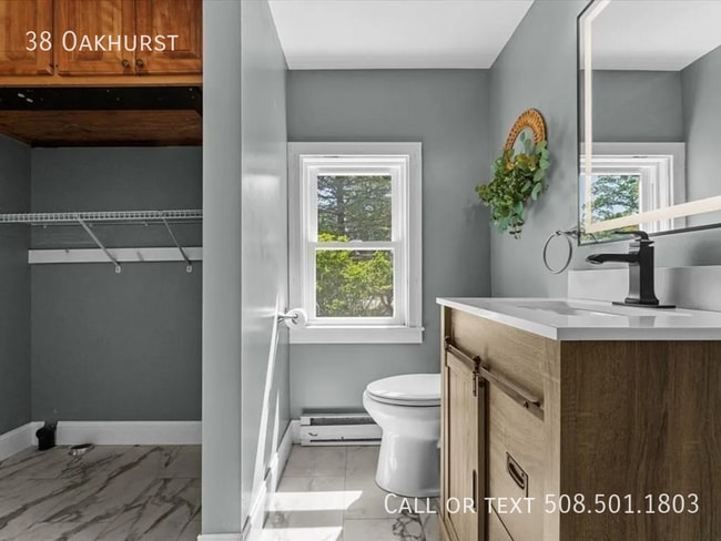 Building Photo - 38 Oakhurst-
