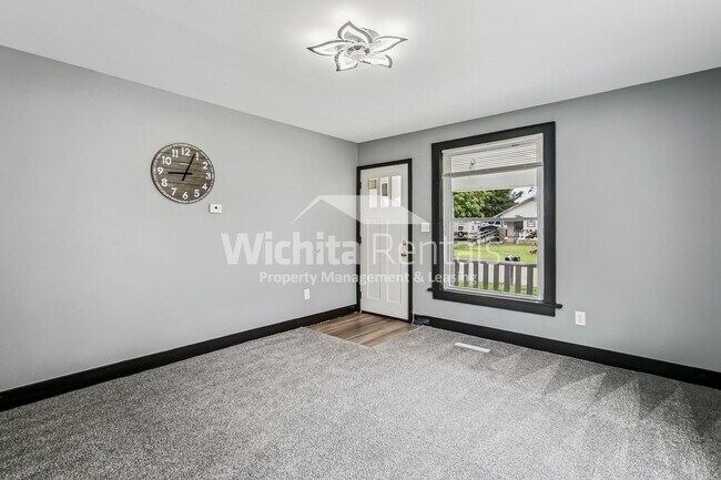 Building Photo - 1132 B W Munnell Ave