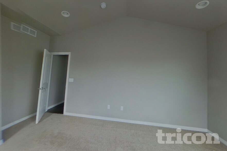 Building Photo - 1804 Ruddlesway Dr