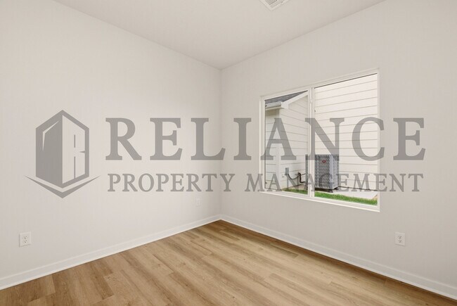 Building Photo - 157 N Gowen St