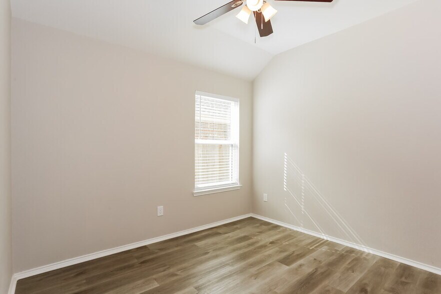 Building Photo - 1104 Bight Ct