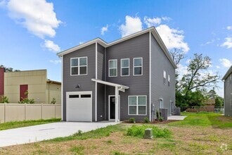 Building Photo - 504 Watauga Ave