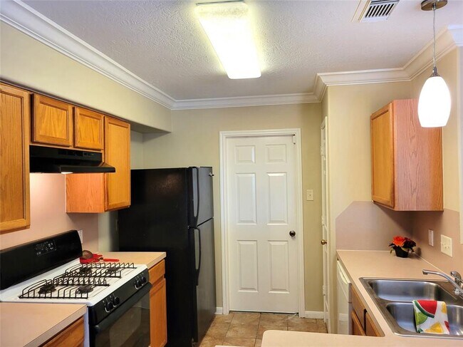 Building Photo - 3907 Portman Glen Ln