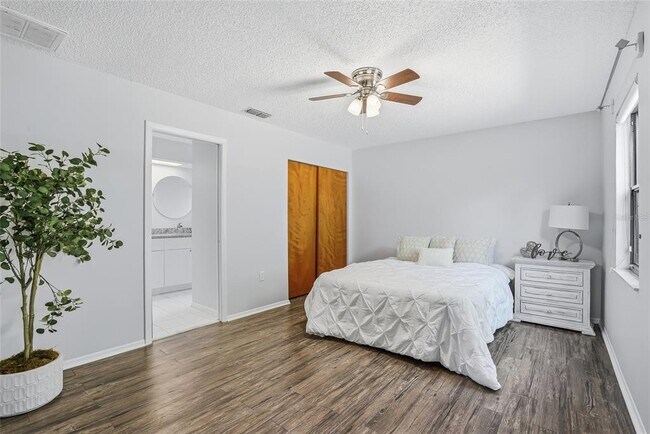 Building Photo - 3276 Morven Dr