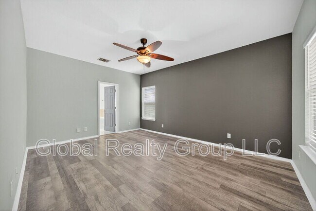 Building Photo - 140 Clapboard Run