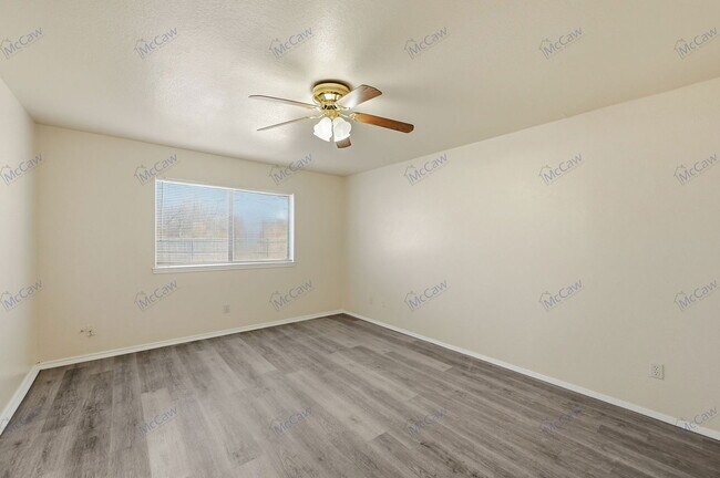 Building Photo - 911 Wellridge Dr