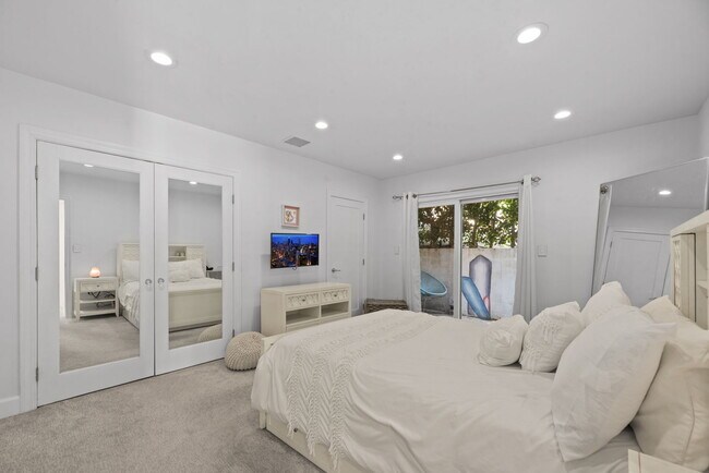 Building Photo - 641 Walther Way