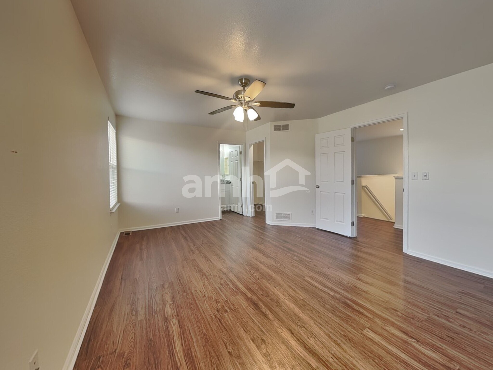 Building Photo - 1134 Sunbird Ave