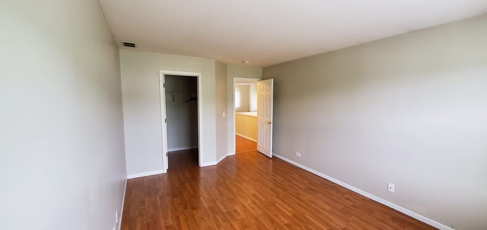 Building Photo - 1522 Meadowsedge Ln