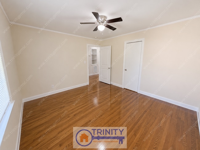 Building Photo - Your new home awaits!