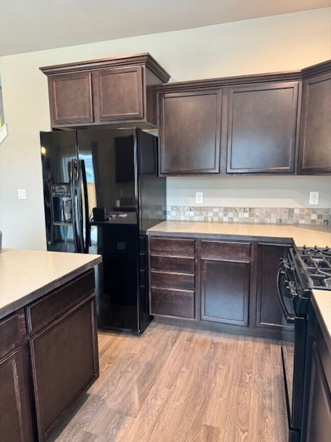 Building Photo - Stunning home in Norton Ranch