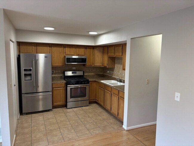 Building Photo - 277 Navajo Dr