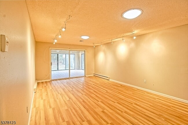Building Photo - 58 Essex Rd