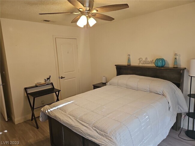 Building Photo - 2200 S Fort Apache Rd