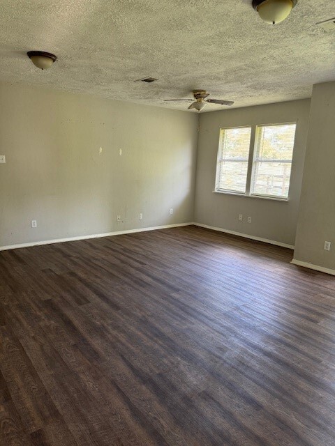 Building Photo - 1208 Glendale St