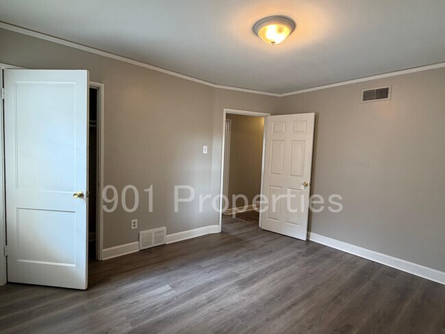 Building Photo - 1830 Eldorado St