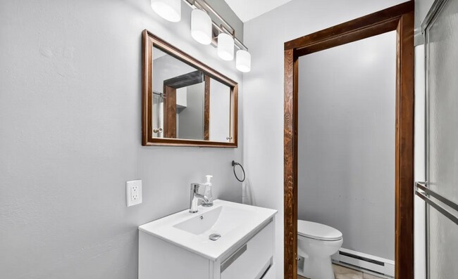 Building Photo - 21 Pebblestone Cir