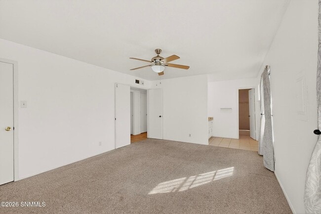 Building Photo - 8120 Ruidoso Rd NE