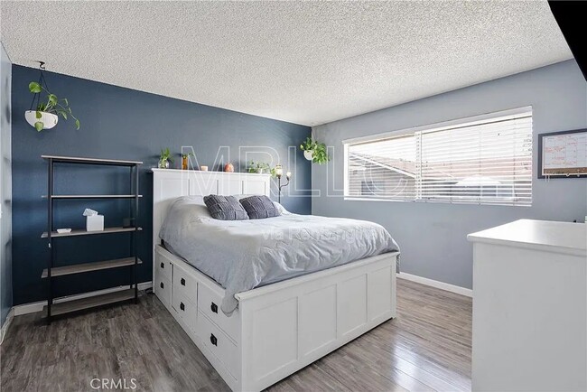 Building Photo - 196 Whitney Ave