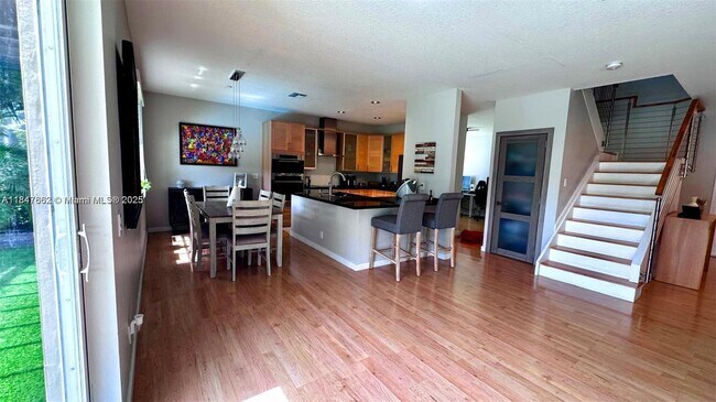 Primary Photo - 4411 Foxtail Ln