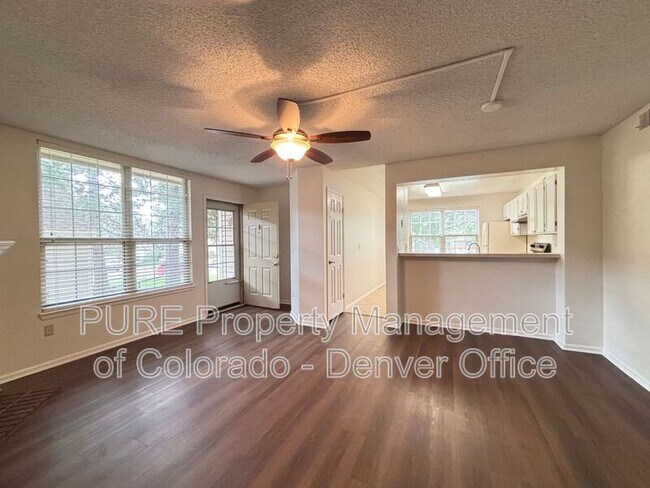 Building Photo - 965 S Miller St