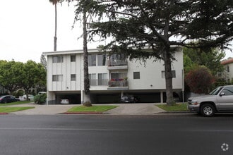Building Photo - Washington Apartments