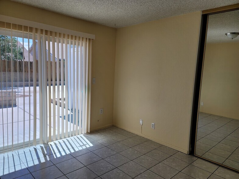 Building Photo - 37632 13th St E