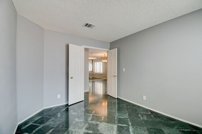 Building Photo - 6401 Morley Ave