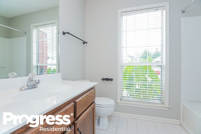 Building Photo - 3462 Clepsyda Dr