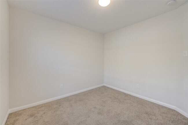 Building Photo - 8839 Hazel Rose Sky Dr