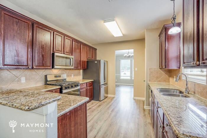 Building Photo - 3514 White Oak Point Dr