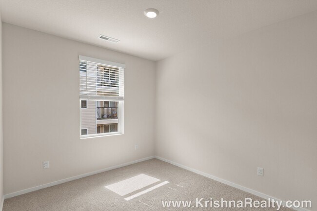 Building Photo - Beautiful NEW CONSTRUCTION 3 Bedroom 2.5 B...