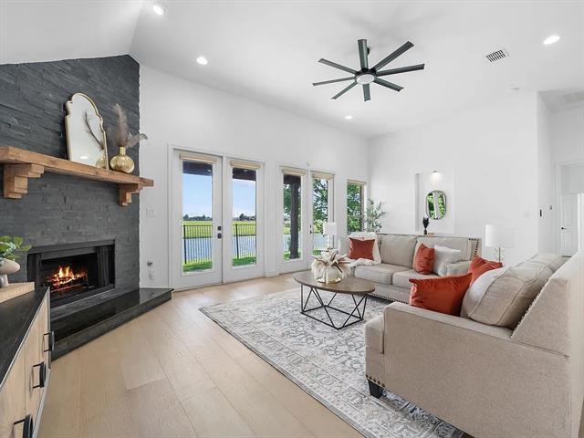 Building Photo - 679 Burr Oak Dr