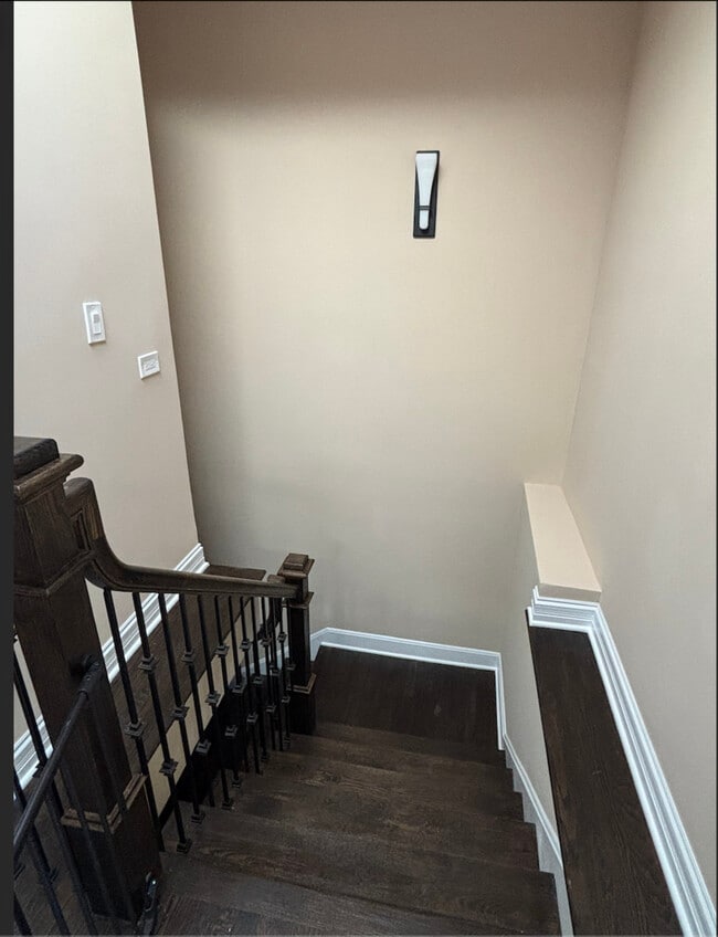 Building Photo - 406 S Lauder Ln
