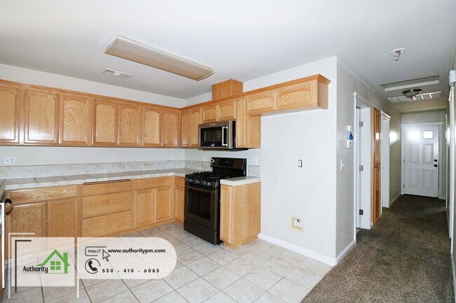 Building Photo - 22371 Rio Alto Dr