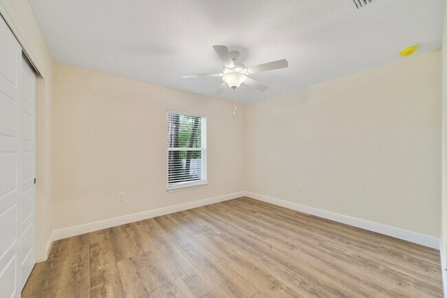 Building Photo - 1640 W St Elizabeth Pl