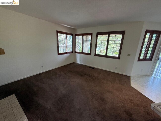 Building Photo - 2771 Cherry Hills Dr