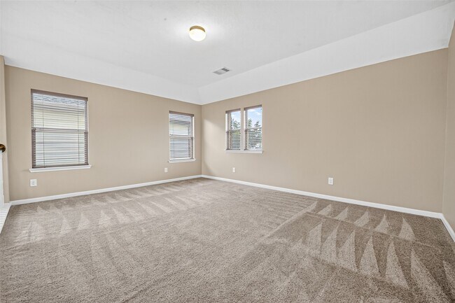 Building Photo - 16419 Sheffield Run Dr