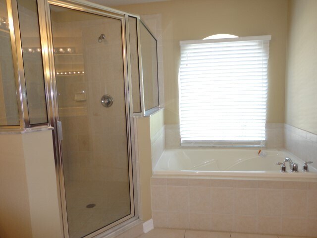 Building Photo - 2324 Pesaro Cir