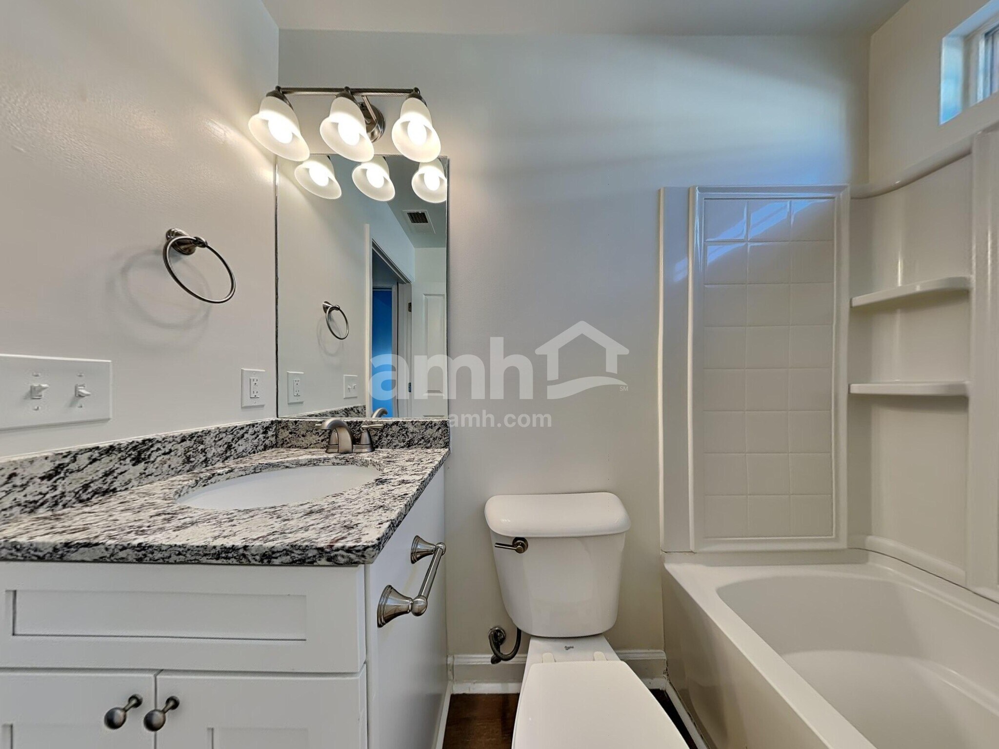 Building Photo - 105 Summer Hill Ct