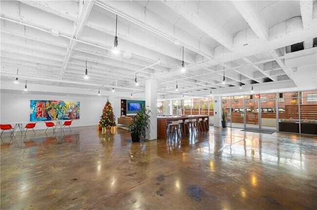 Building Photo - 878 Peachtree St NE