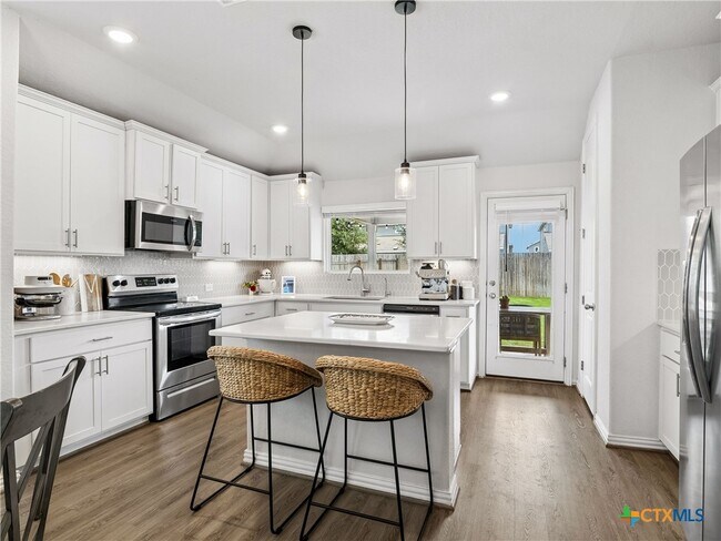 Building Photo - 890 Casetta Trl