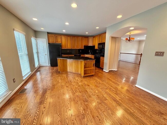 Building Photo - 3344 Wilton Crest Ct