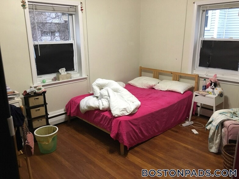 Building Photo - 4 President Terrace