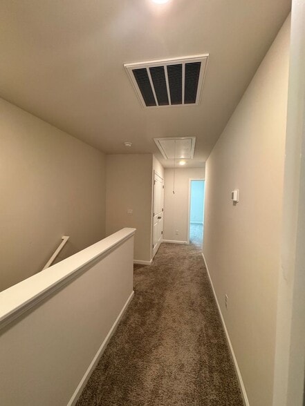 Building Photo - 120 Sunriff CT