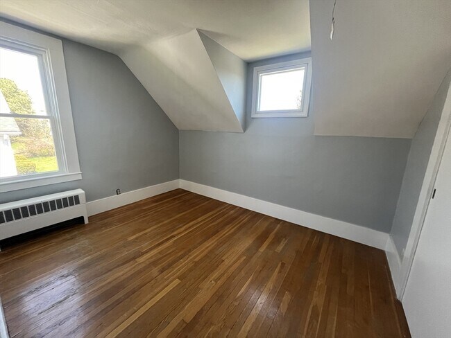 Building Photo - 131 East St