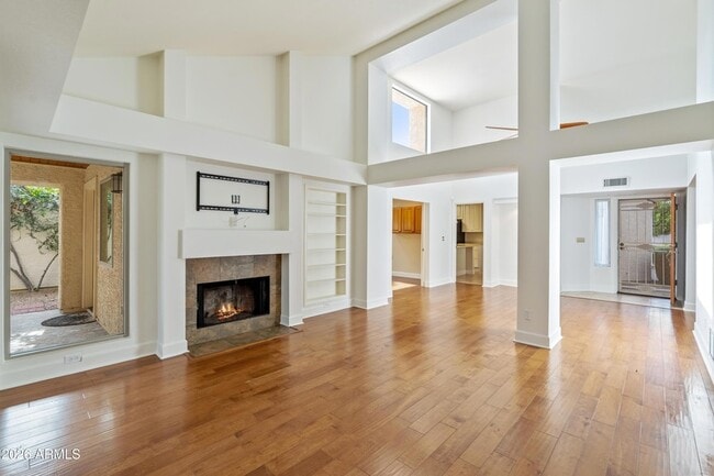 Building Photo - 10077 E Calle De Cielo Cir