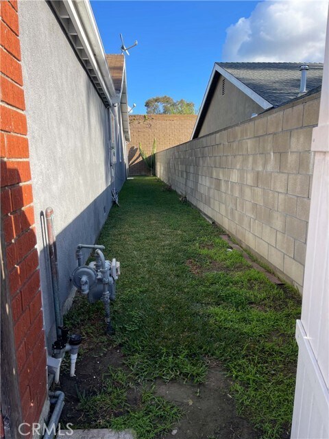 Building Photo - 26691 Calle Ultima