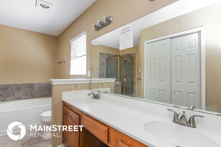 Building Photo - 5104 Redwater Dr